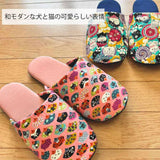 犬と猫の可愛らしい表情